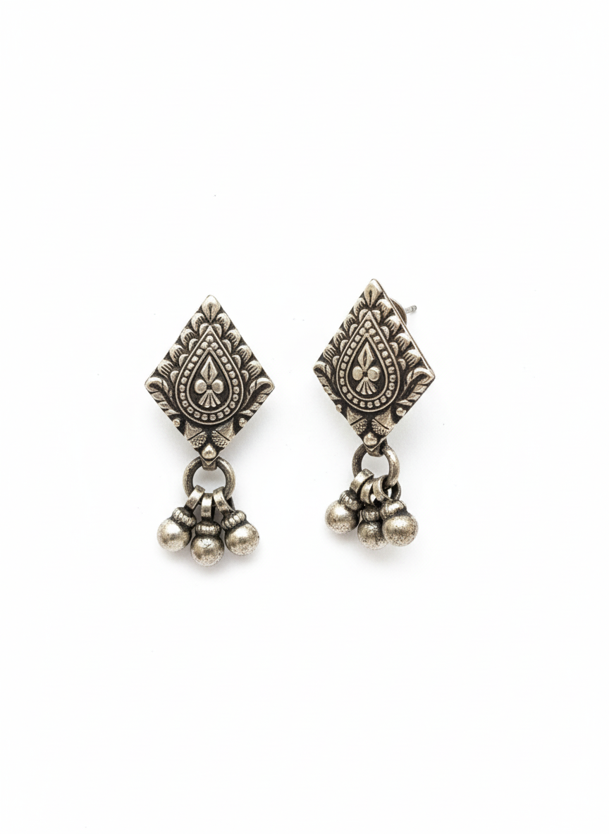 Aayat Trika Silver Jhumkas