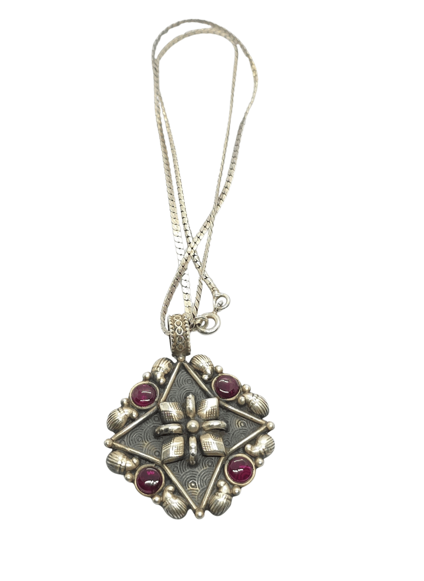 Aayat Tara Silver Pendant
